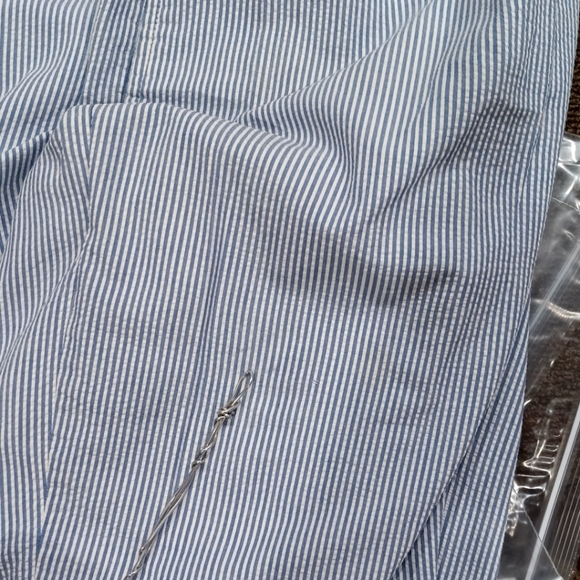 Tommy Hilfiger Shorts Men's Sz 36 Blue Seersucker Striped Chino VTG Casual - Picture 6 of 8